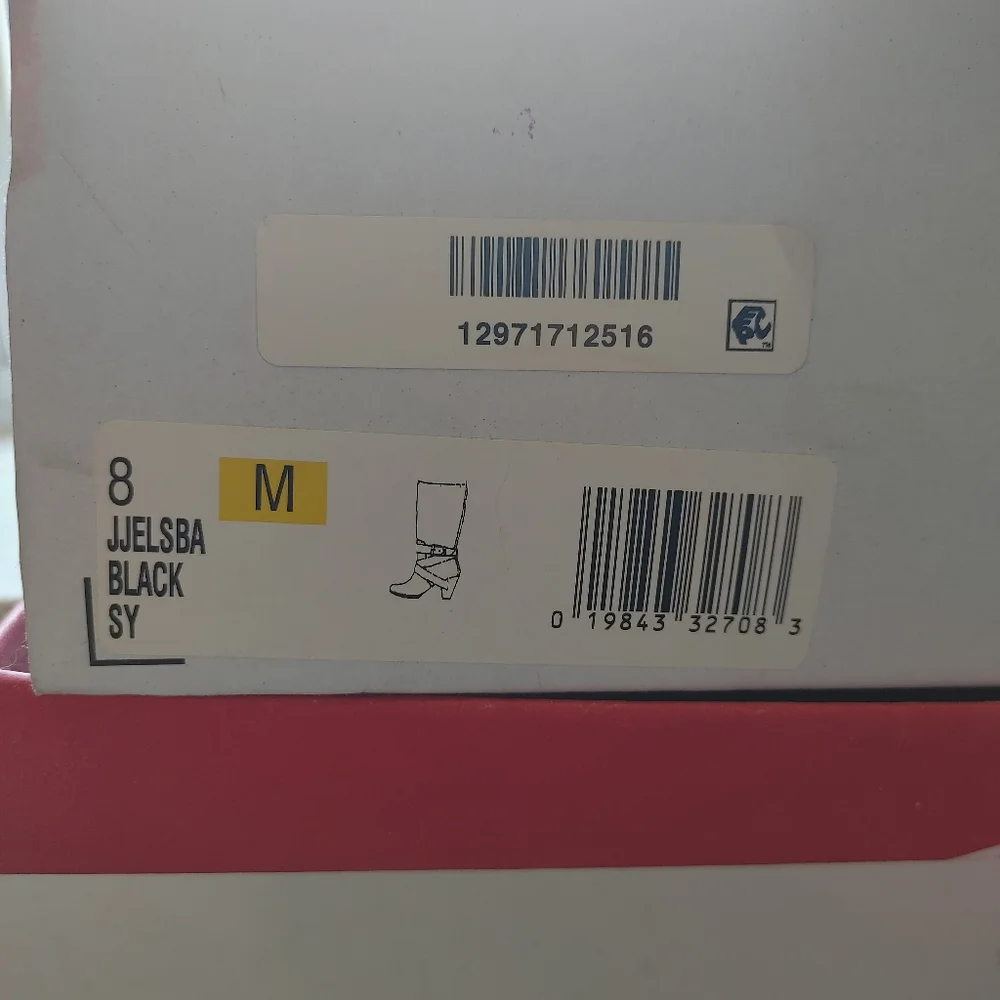 Nine & Co Heeled Black Leather Boot - Picture 4 of 5